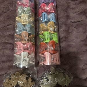 Women’s Trendy Flower Claw Clip Set New In Package-17 Pieces Included Multicolor